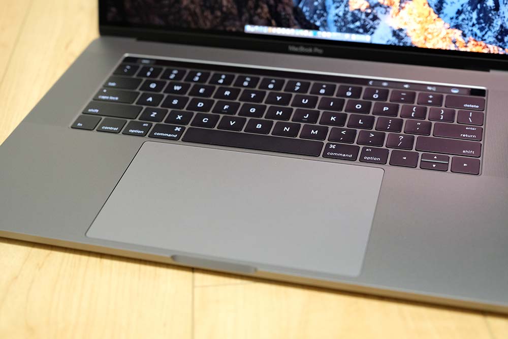 MacBook Pro 15インチ(2016)トラックパッド