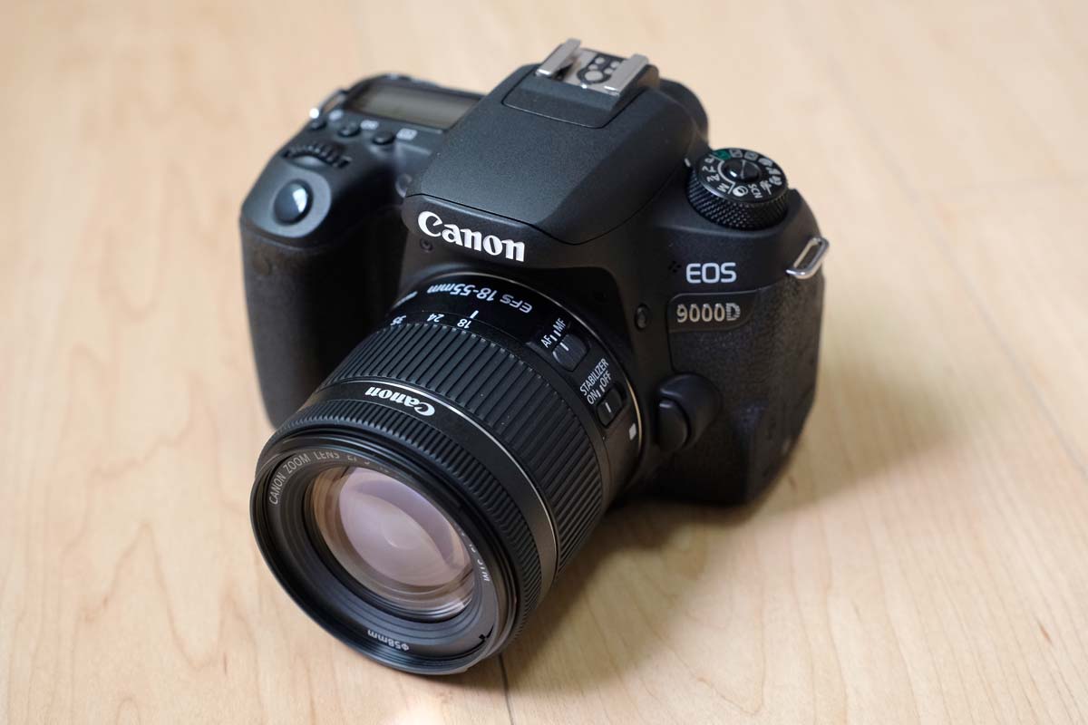 EOS 9000DとEF-S 18-55mm F4-5.6 IS STM EOS 9000DとEF-S 18-55mm F4-5.6 IS STM