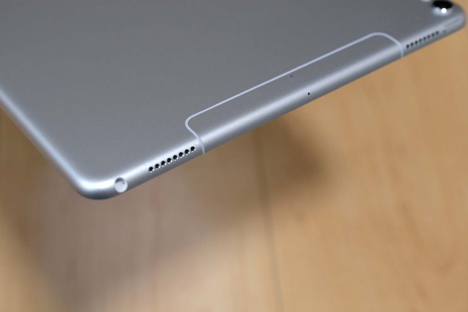 iPad Pro 10.5 アンテナライン