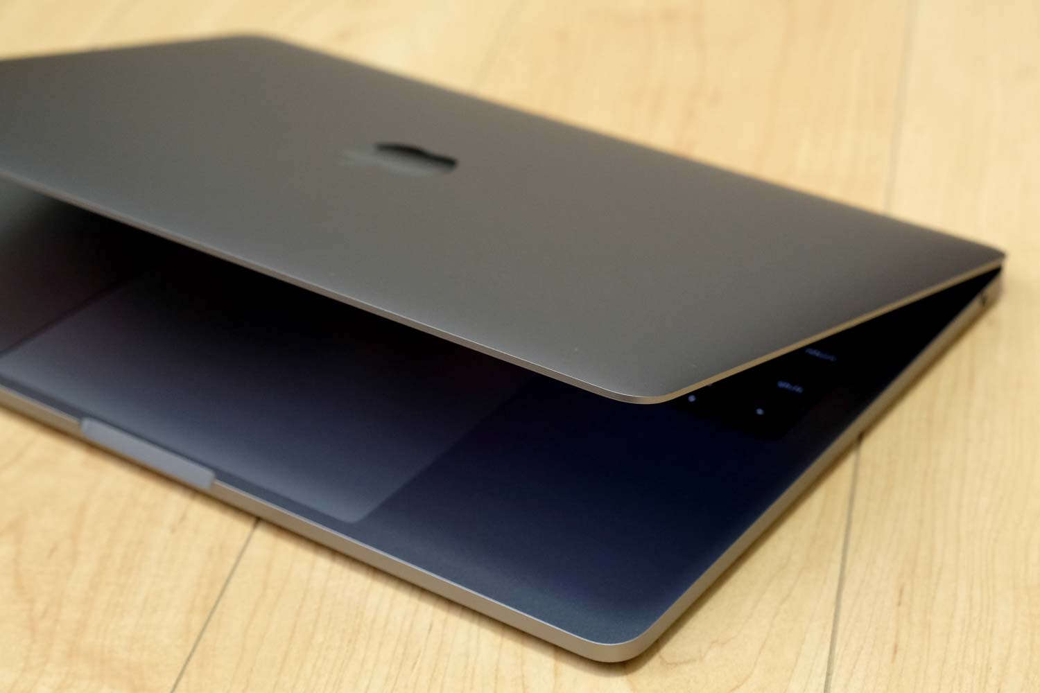 MacBook Pro 2017 デザイン