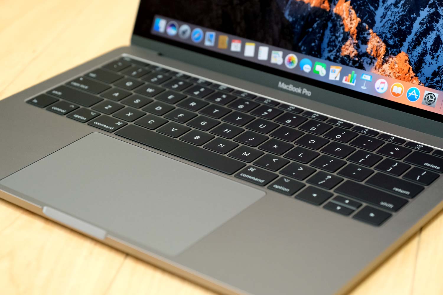 MacBook Pro 13インチ(2017)トラックパッド