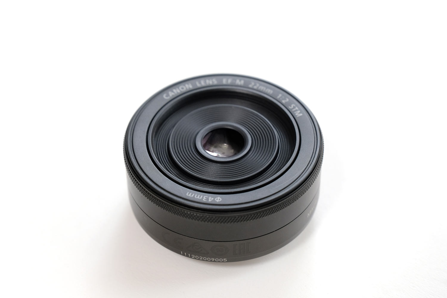 EF-M22mmF2 STM 外観