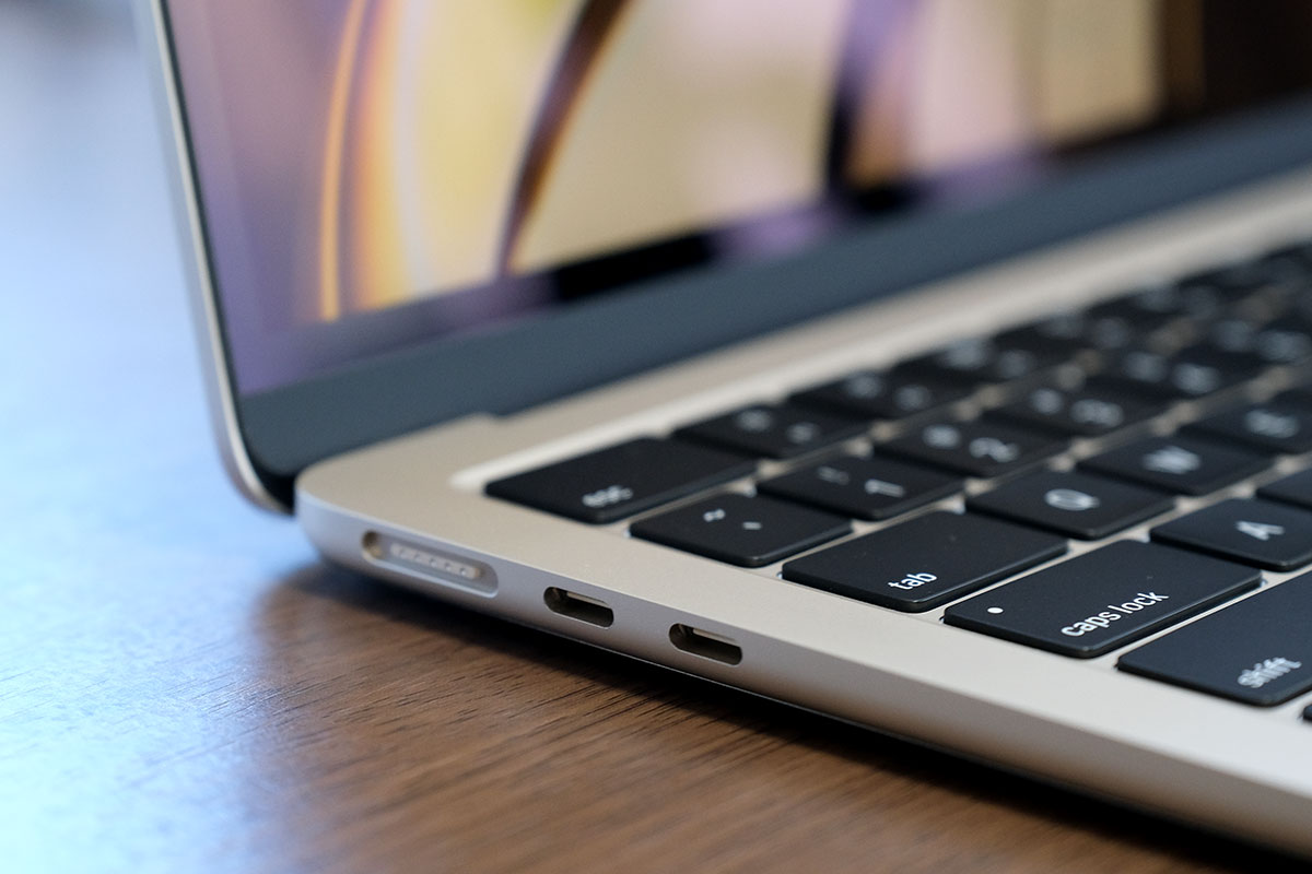 MacBook Air M2 外部ポート