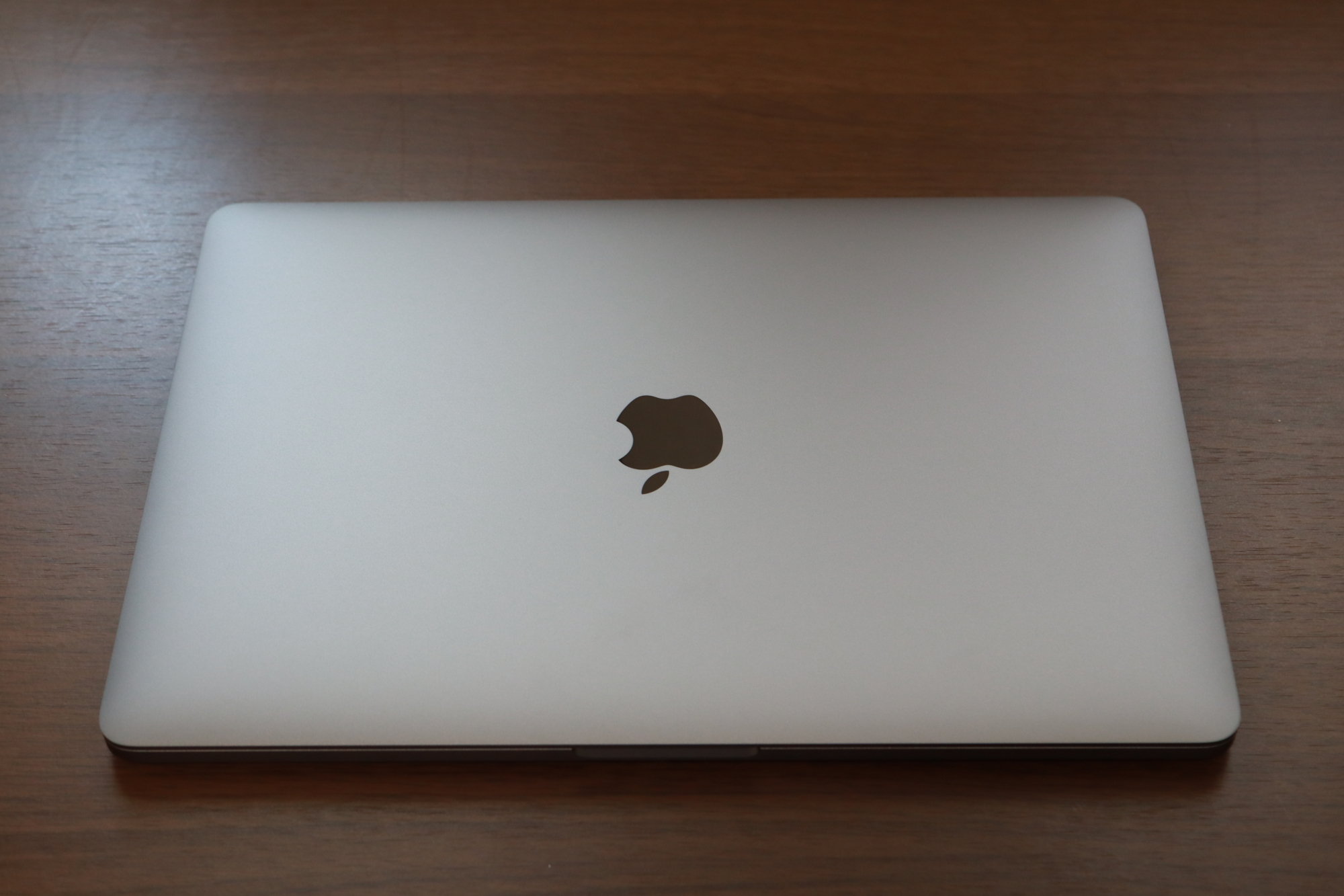 13インチMacBook Pro デザイン