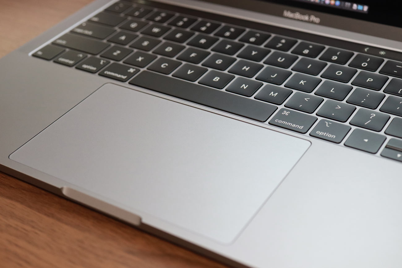 13インチMacBook Pro トラックパッド