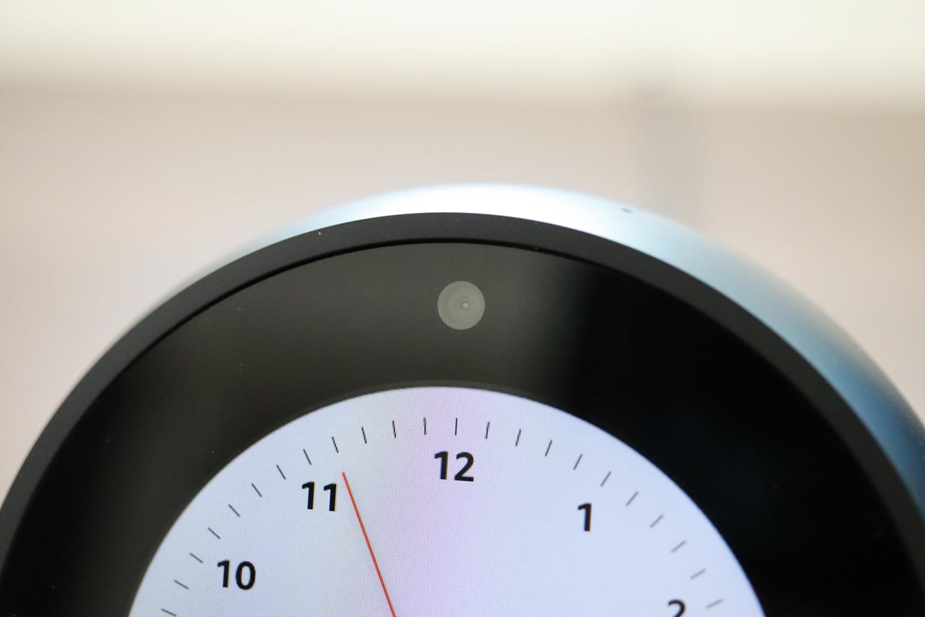 20180728110809j:plain Echo Spot カメラ内蔵