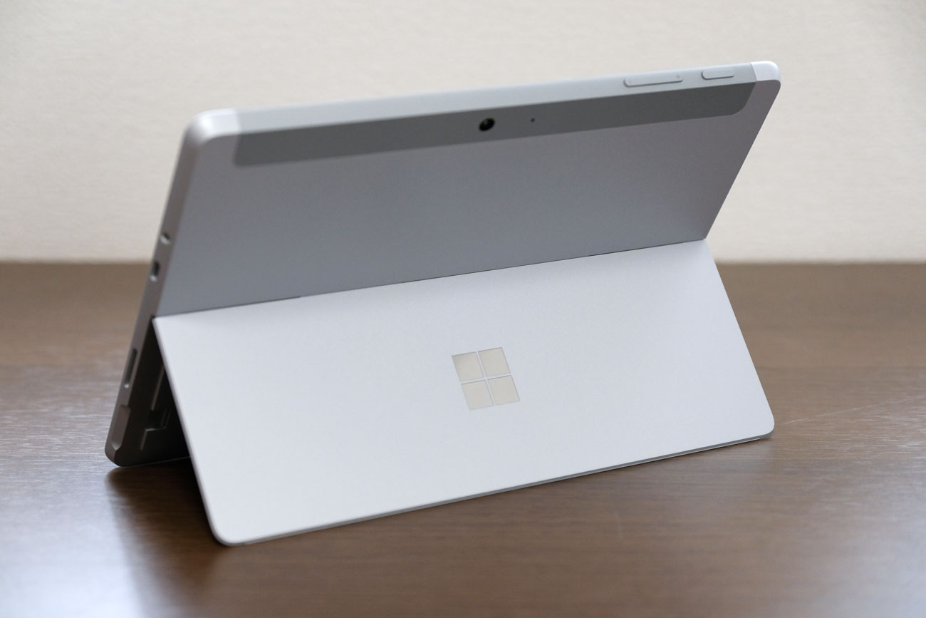 Surface Go 背面デザイン