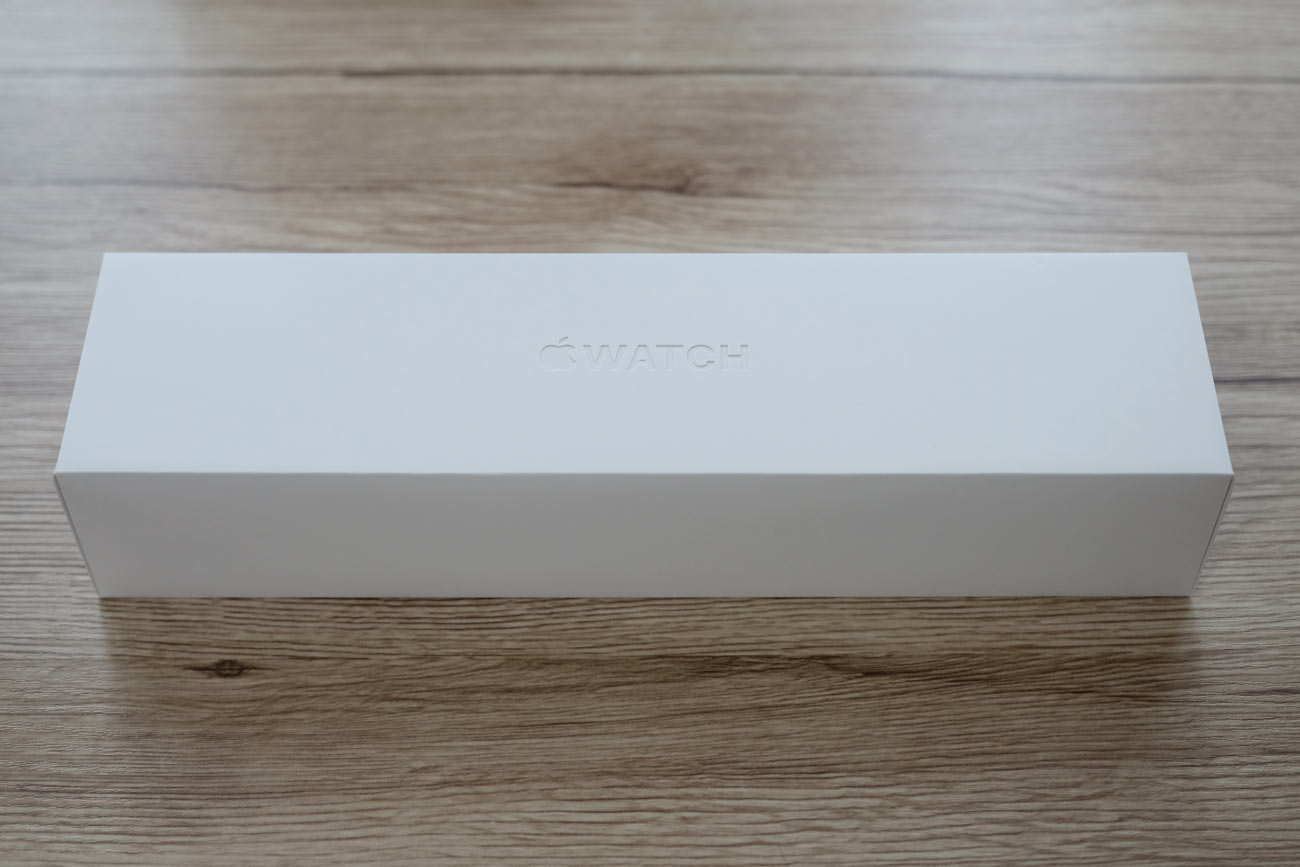 Apple Watch 4 パッケージデザイン