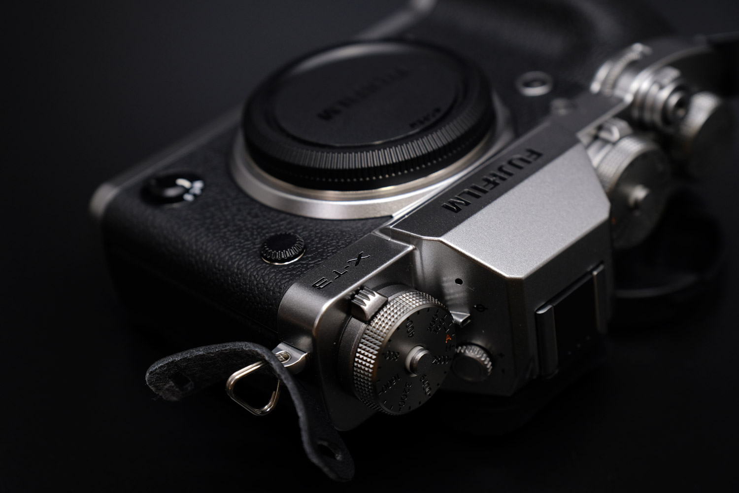 X-T3はクラシカルなデザインを採用