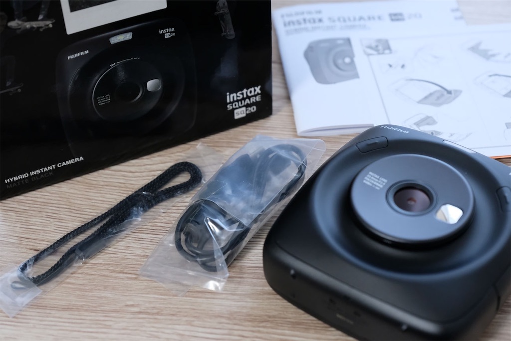 20181119105130j:image instax SQ20 付属品