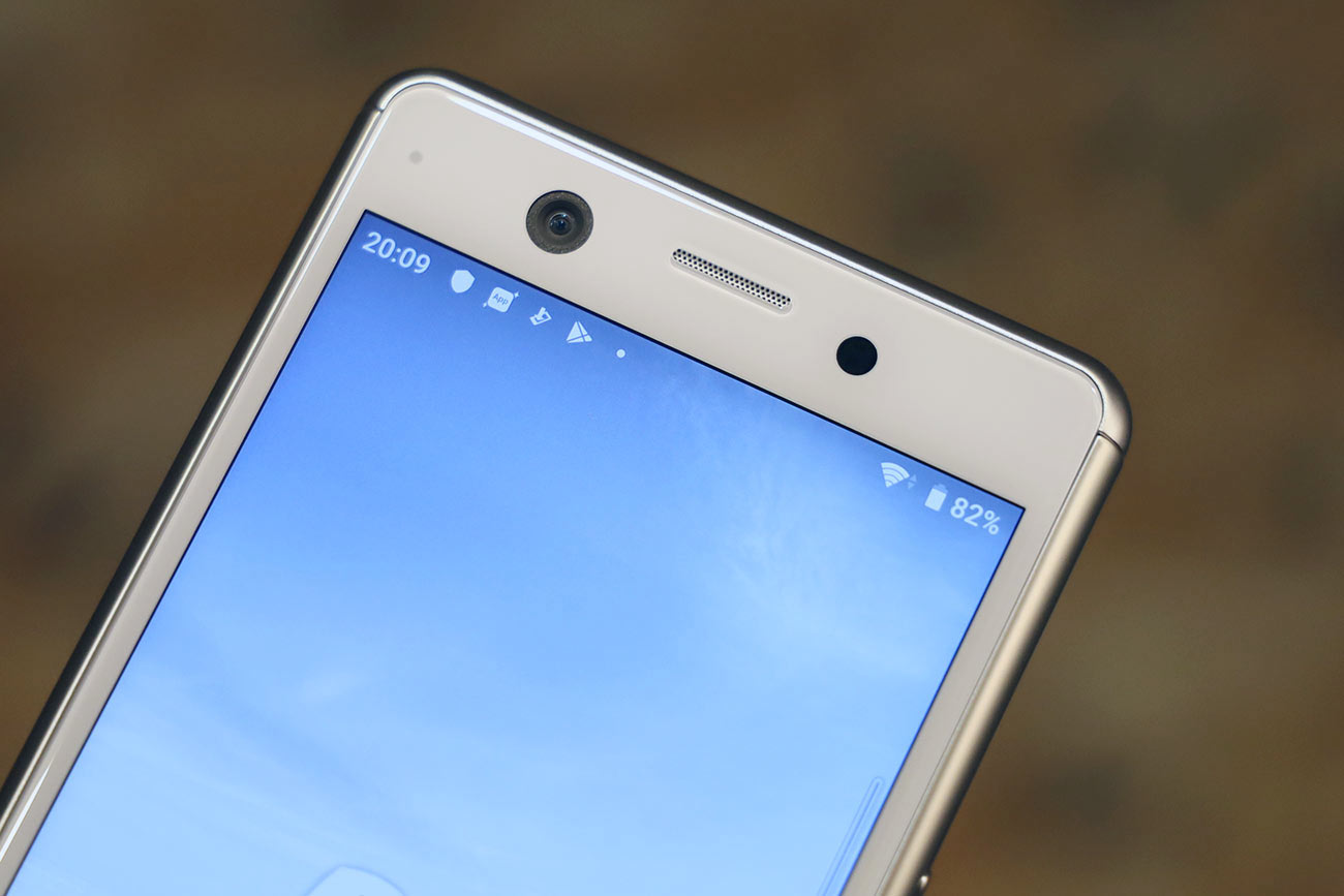Xperia Ace フロントカメラ