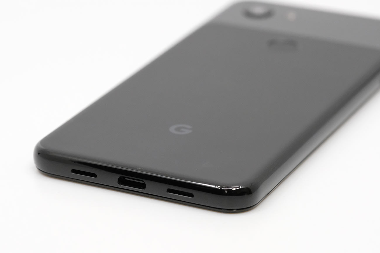 Pixel 3aの充電ポート