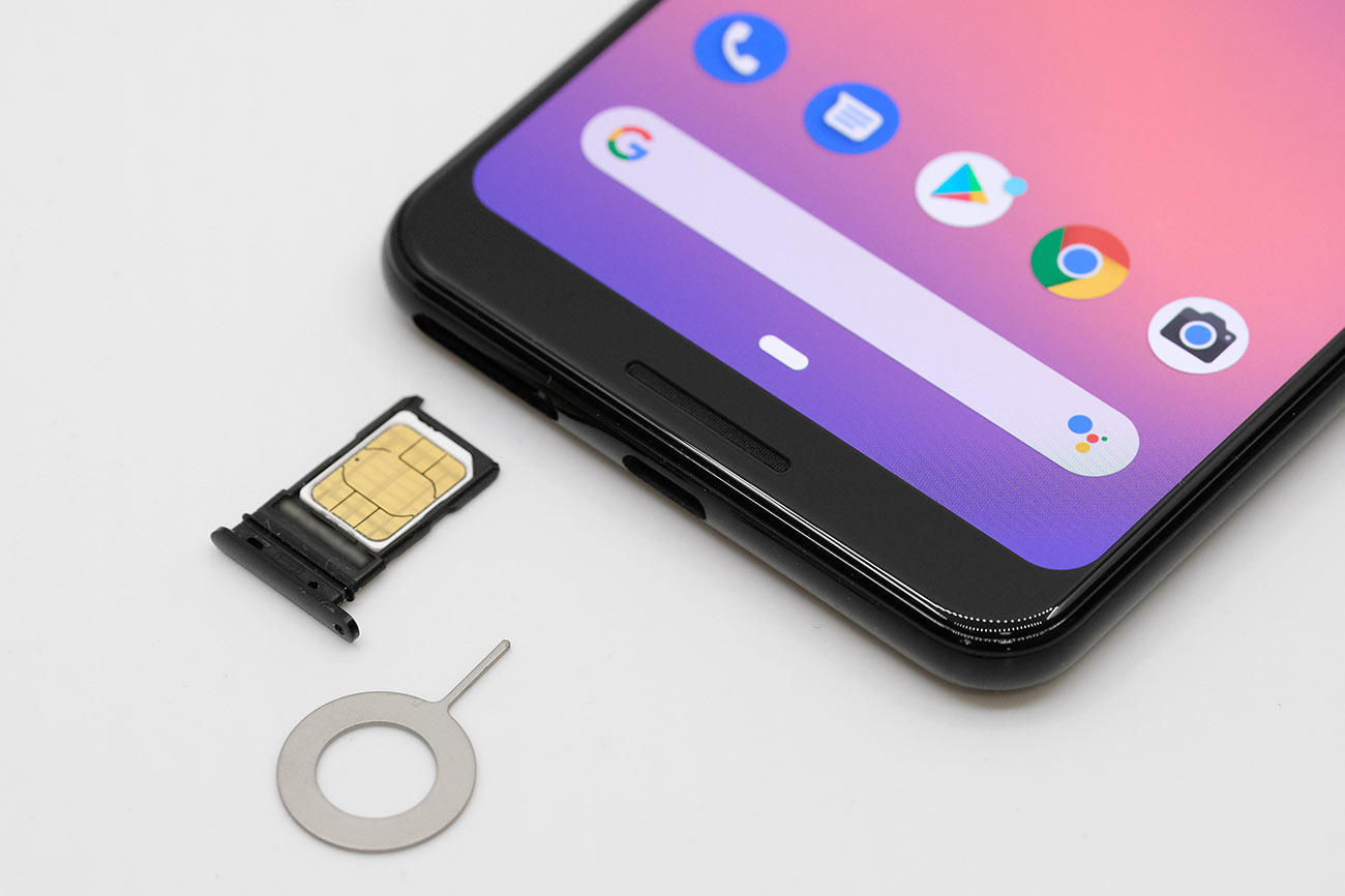Pixel 3のSIMカードスロット