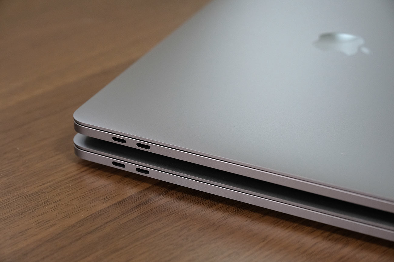 MacBook Pro 13インチ(2019)vs(2018)本体左サイドを比較