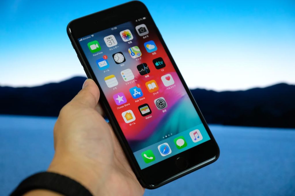 iPhone 7 Plus 5.5インチのディスプレイを搭載