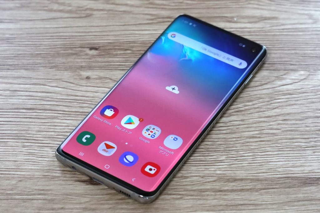 Galaxy S10 正面デザイン