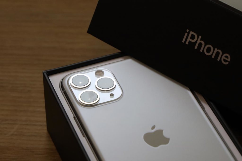iPhone 11 Pro 開封