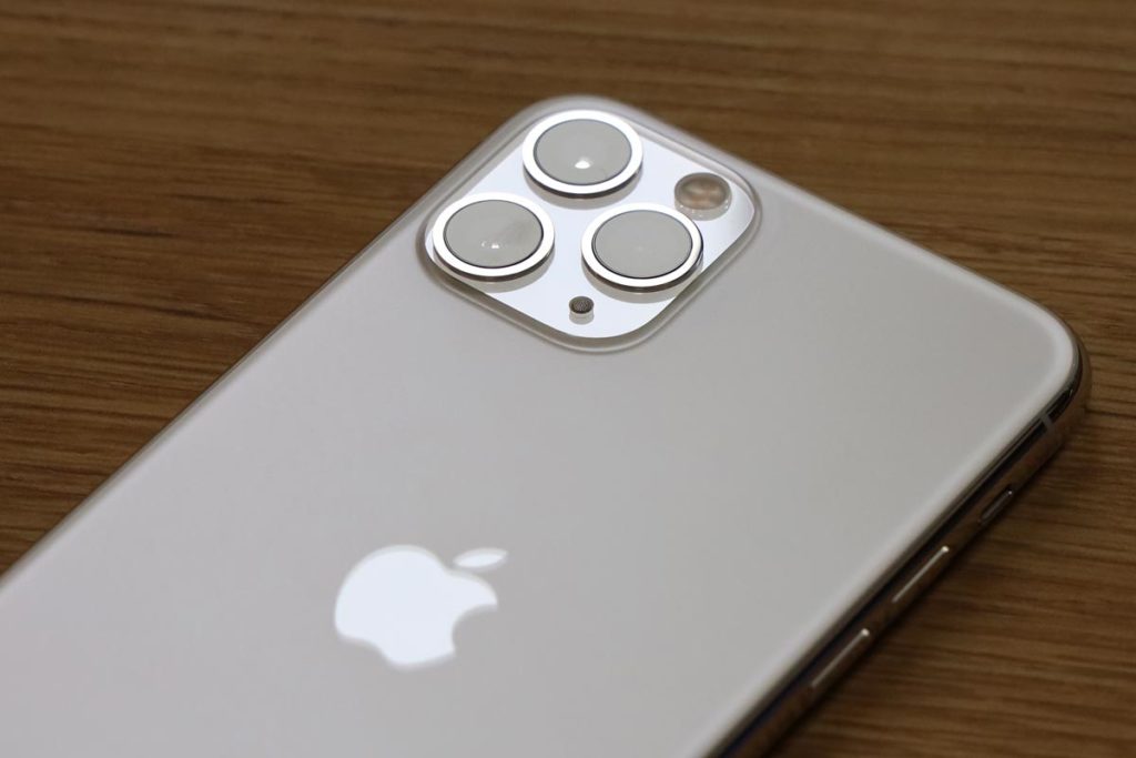 iPhone 11 Pro トリプルカメラ