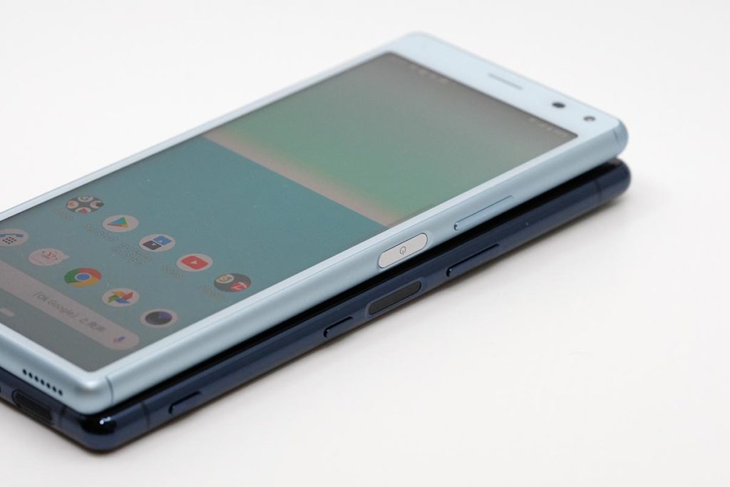 Xperia 8とXperia 5のサイドボタン