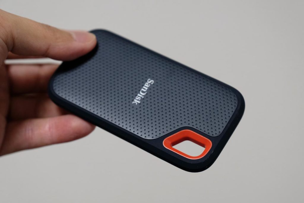 コンパクトサイズの外付けSSD