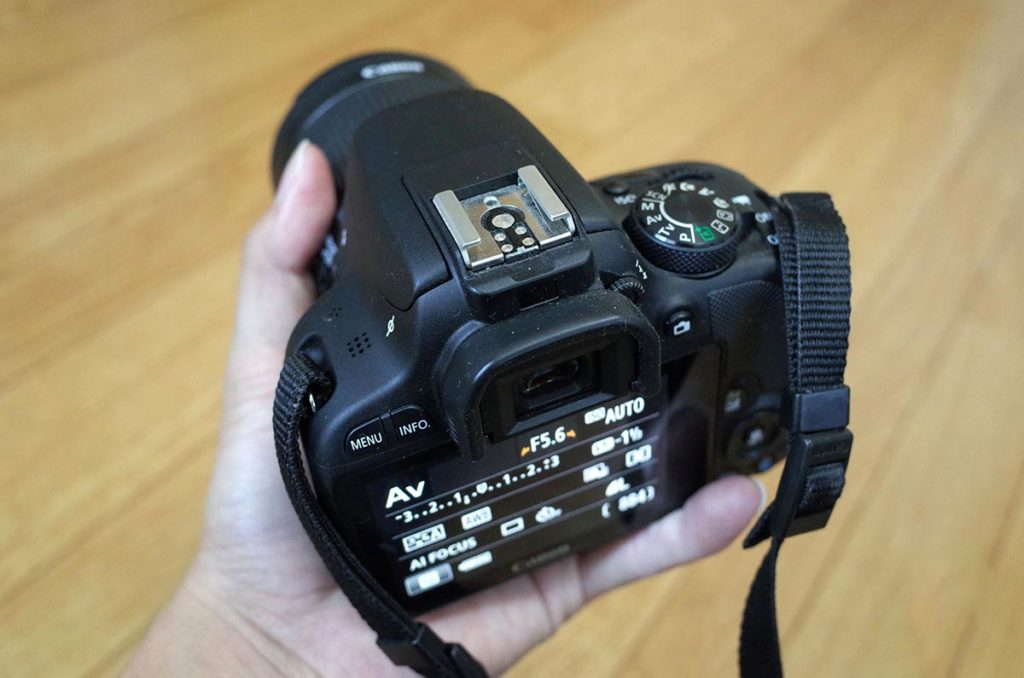 EOS kiss X7 本体サイズ