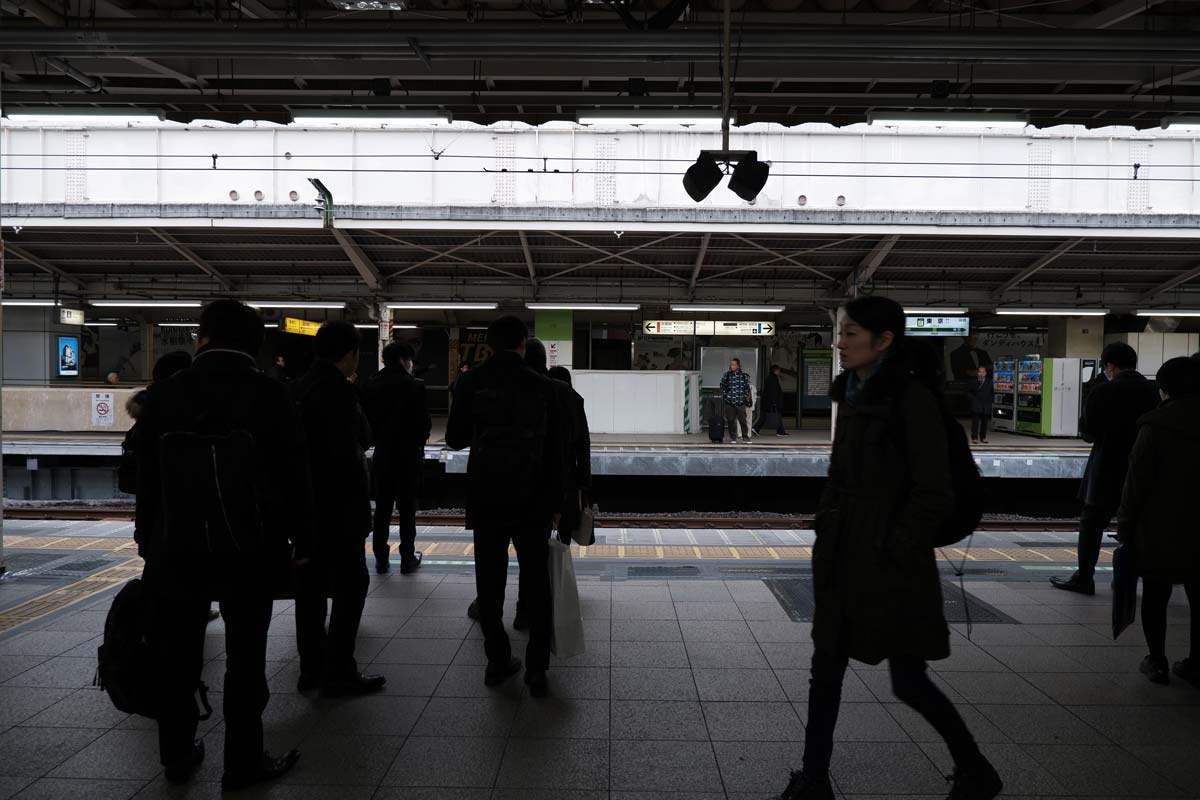 X-A7 + XC15-45mmF3.5-5.6 駅のホーム