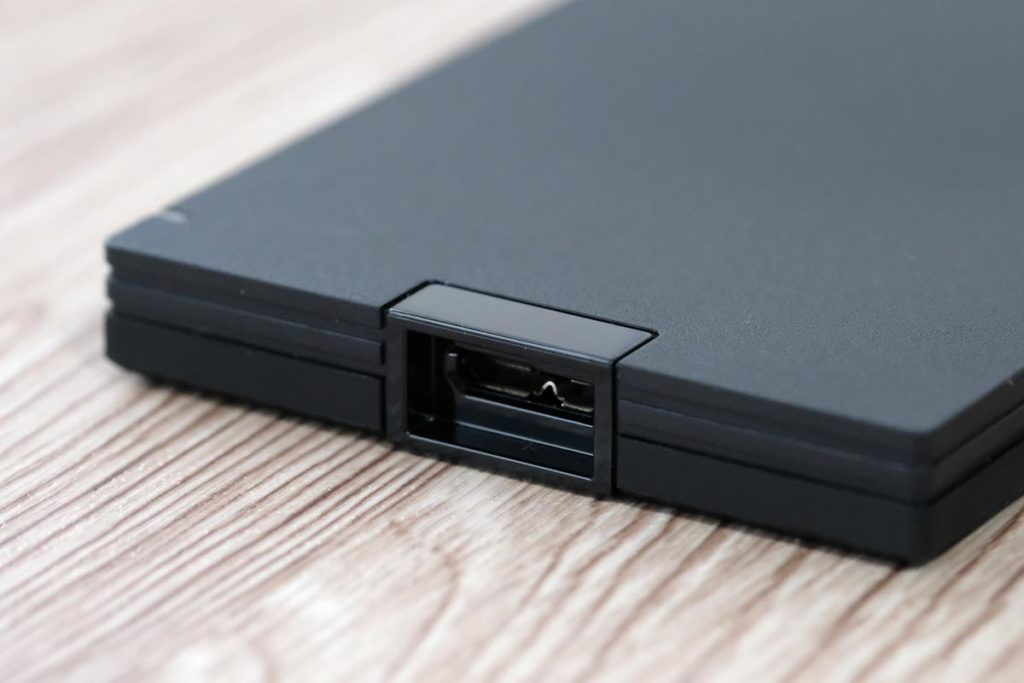 USB Micro B SuperSpeedポート