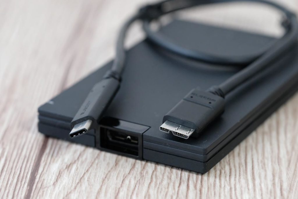 USB Micro B SuperSpeed to Type-Cケーブル