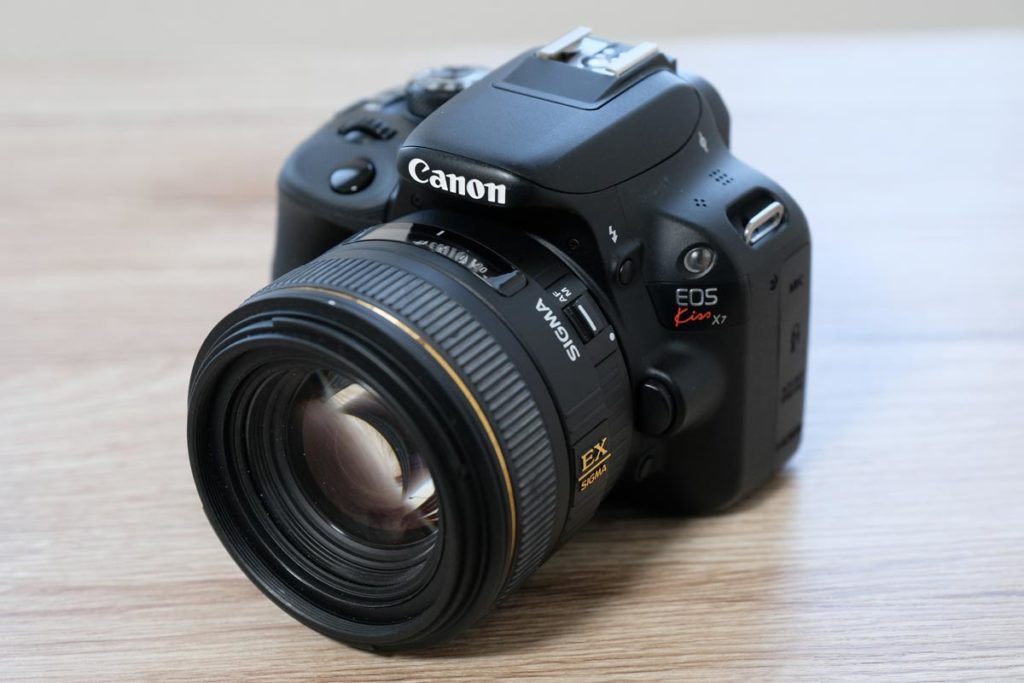 EOS Kiss X7