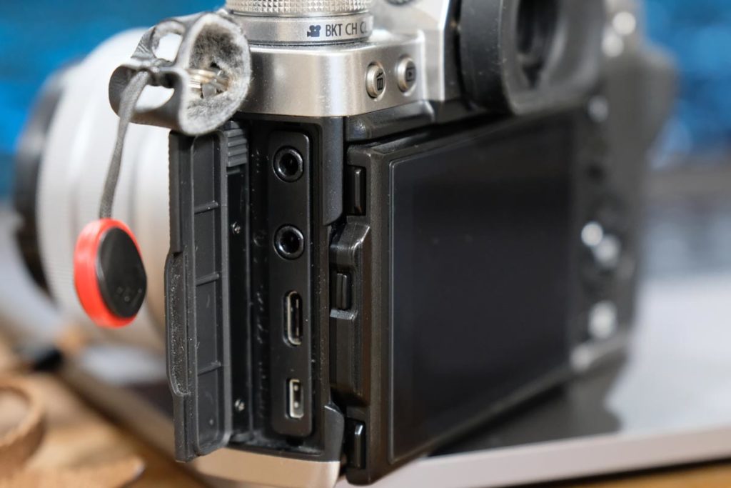 X-T3とUSB-Cポート