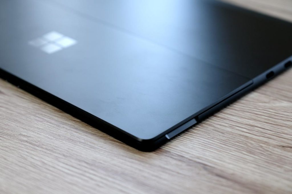 Surface Pro Xのスタンド