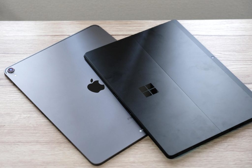 iPad Pro 12.9インチとSurface Pro X
