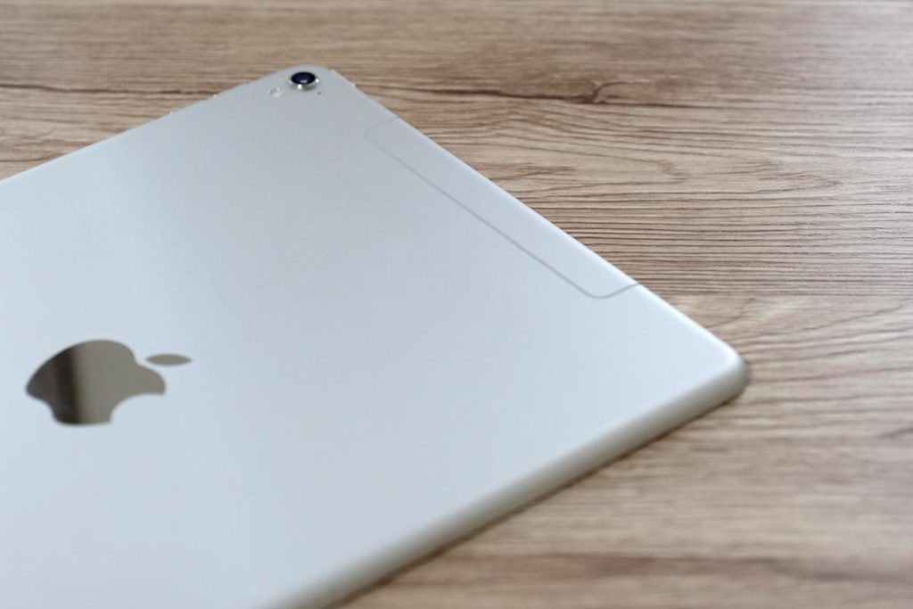 iPad Pro 9.7インチ セルラーモデル