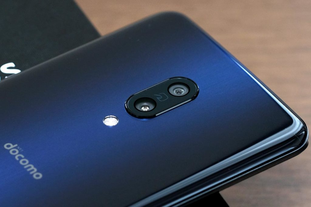 AQUOS zero2のデュアルカメラ