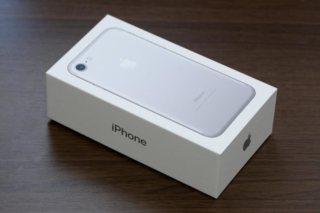 iPhone 7 パッケージデザイン