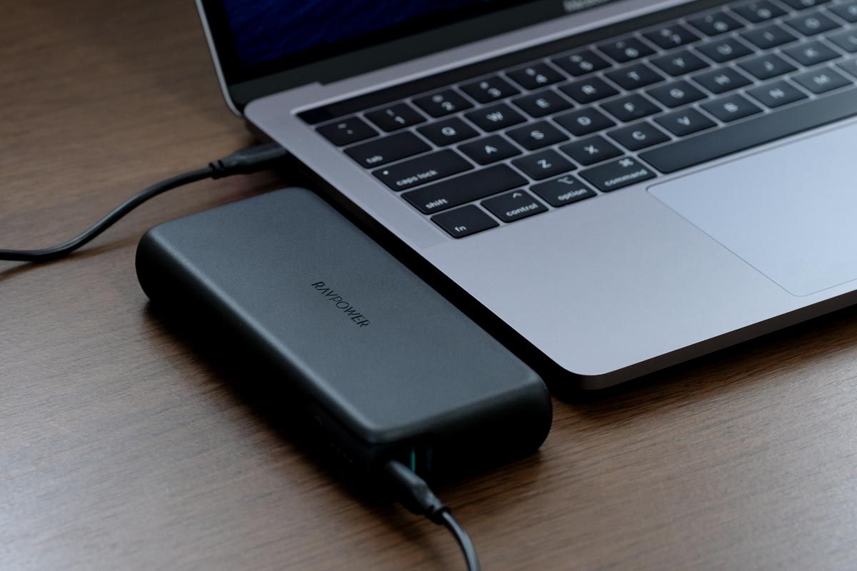 MacBook Pro 13インチを充電できる