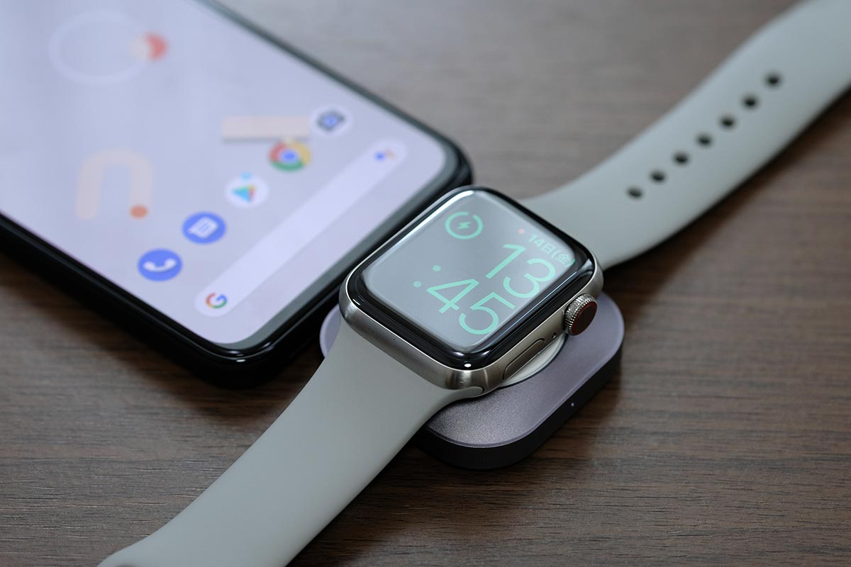 Pixel 4でApple Watchを充電する