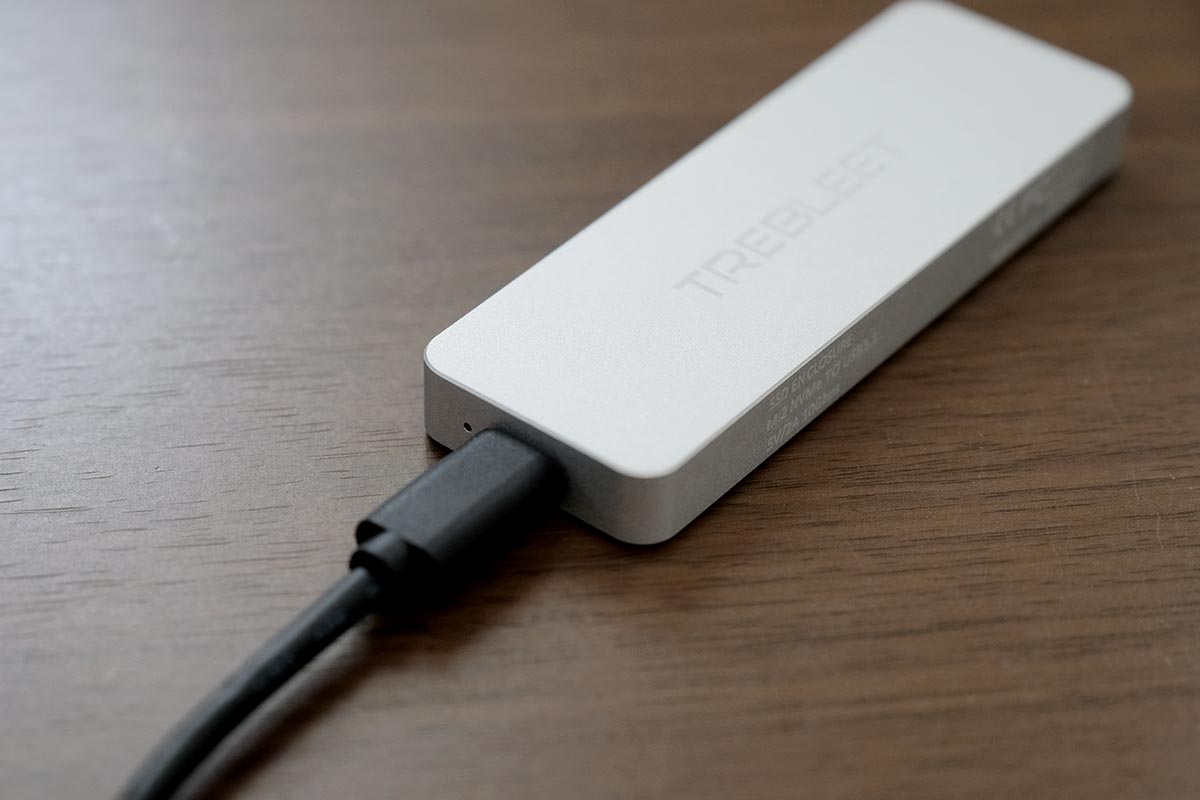 USB-Cケーブルの装着状態