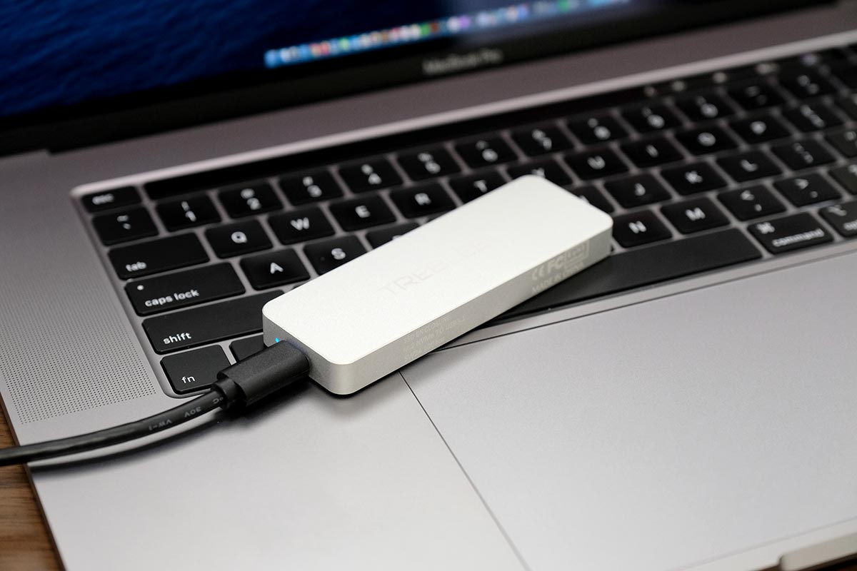 M.2 SSDをMacBook Pro 16インチに接続する