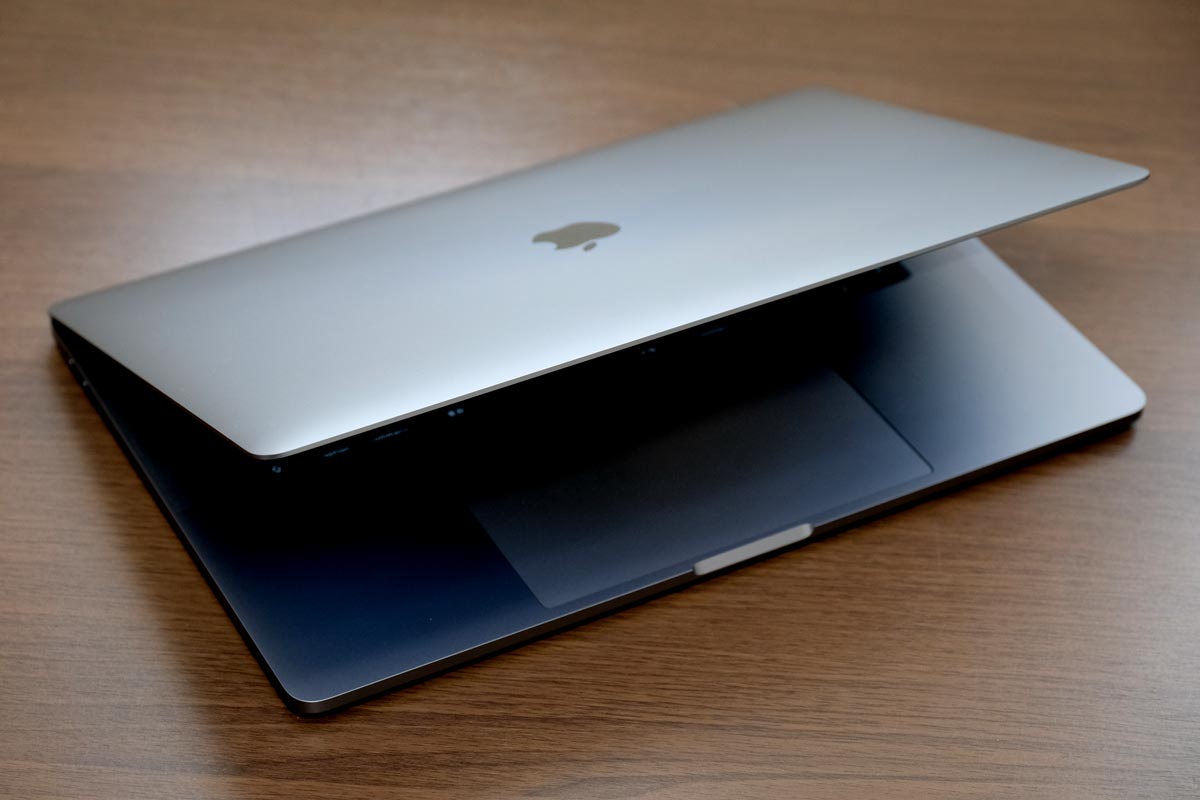 MacBook Pro 15インチ