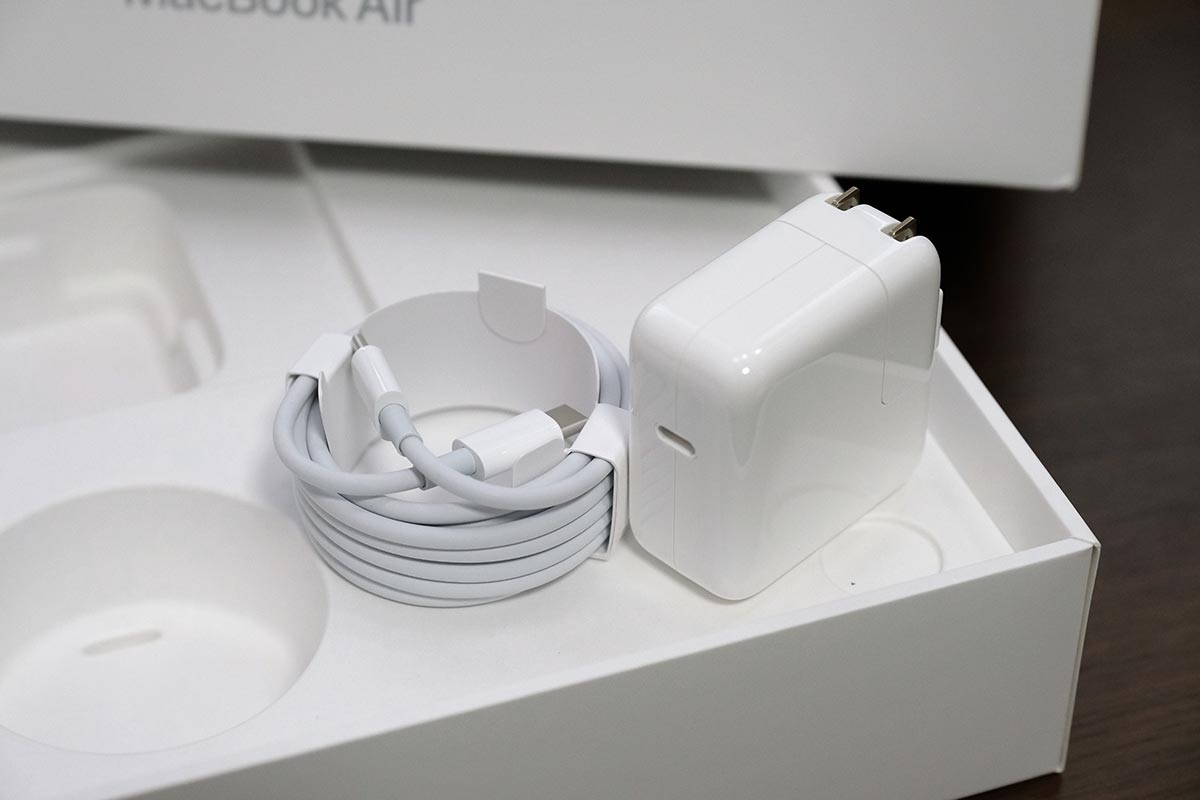 Apple 30W充電アダプタ
