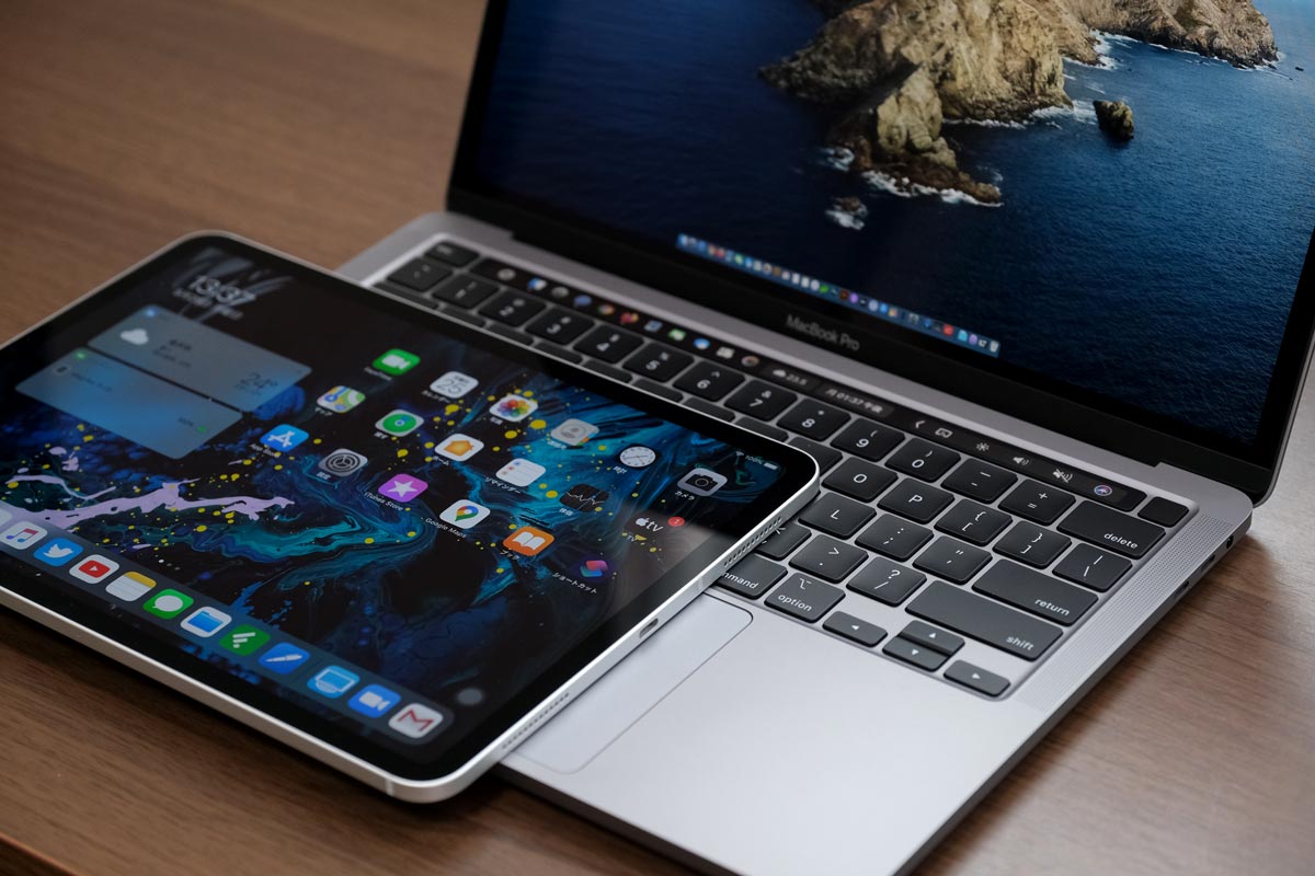 iPad Pro 11インチとMacBook Pro 13インチ