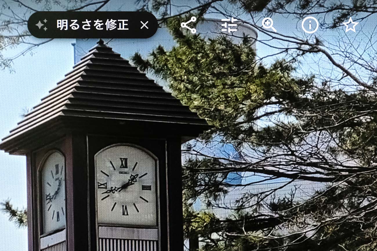 4Kモニターで写真を表示