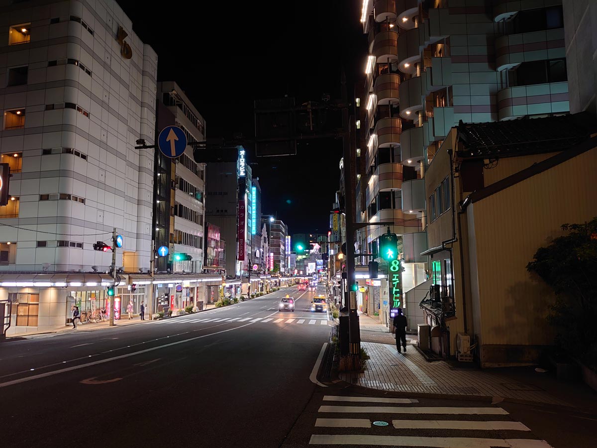 Xperia 5なら夜もキレイに撮影できる