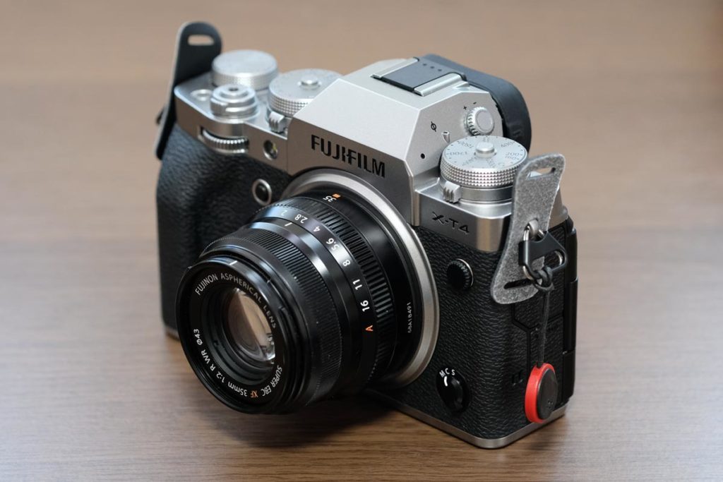 XF35mmF2 R WR + X-T4