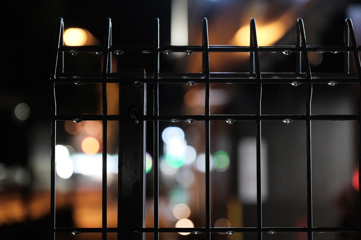 X-T3 + XF16-55mmF2.8で光と水玉を撮影