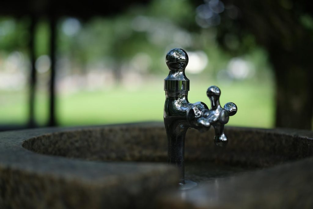 X-T4 + XF35mmF2 R WR(水飲み場)