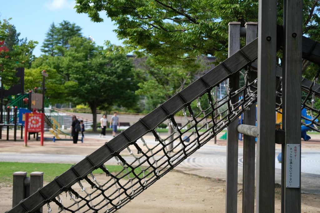 X-T4 + XF35mmF2 R WR(公園の遊具)
