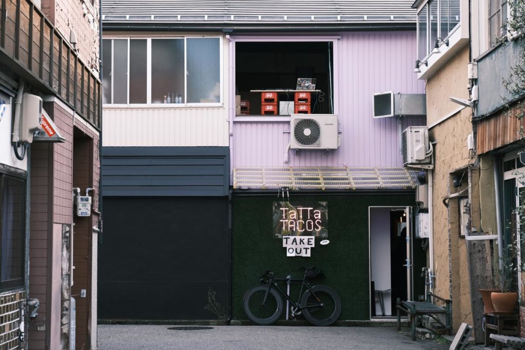 X-T4でBARの外観を撮影