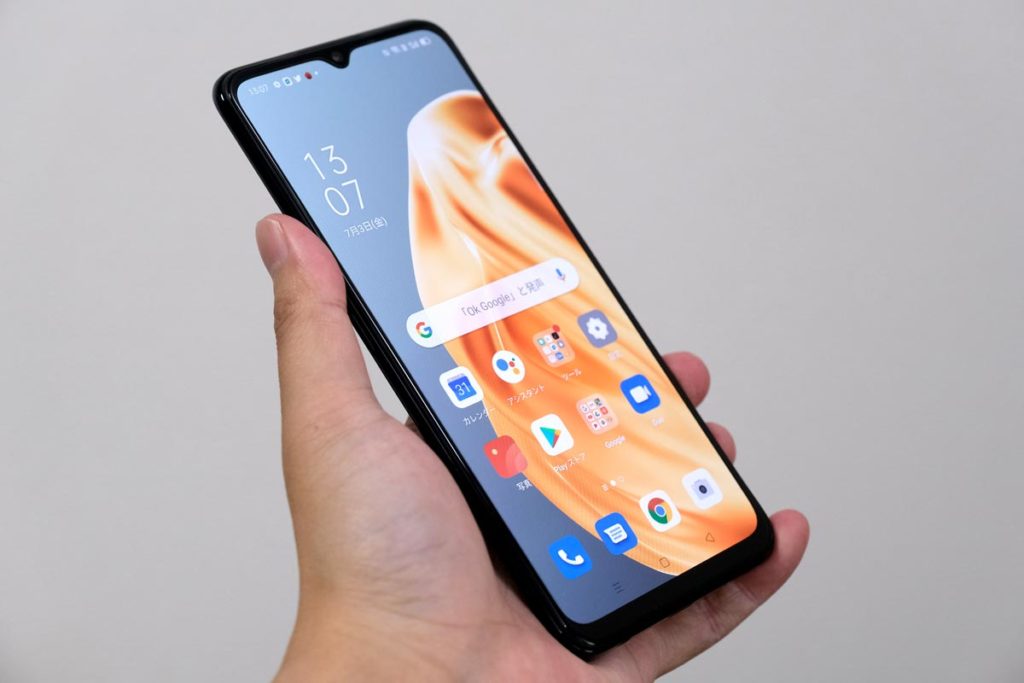 OPPO Reno3 Aのサイズ感
